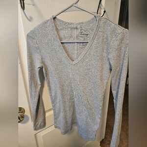 GAP Light Gray Long Sleeve V-Neck Top